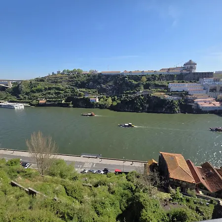 Miradouro River Views & Patio By Portocityhosts