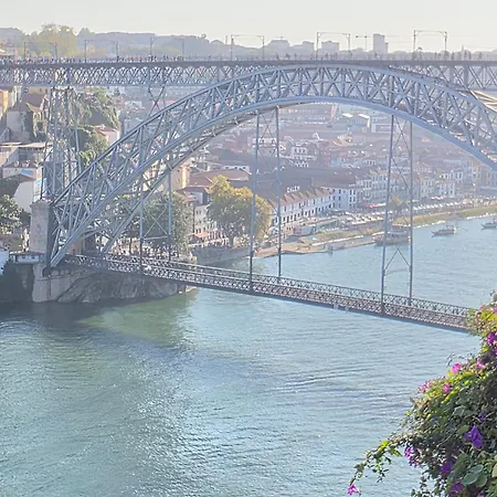 Miradouro River Views & Patio By Portocityhosts Апартаменты *
