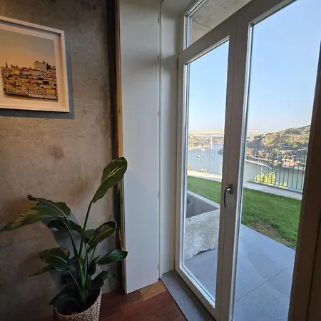 Miradouro River Views & Patio By Portocityhosts Порту