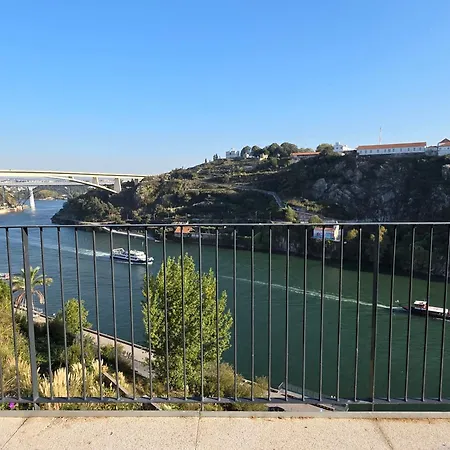 Miradouro River Views & Patio By Portocityhosts